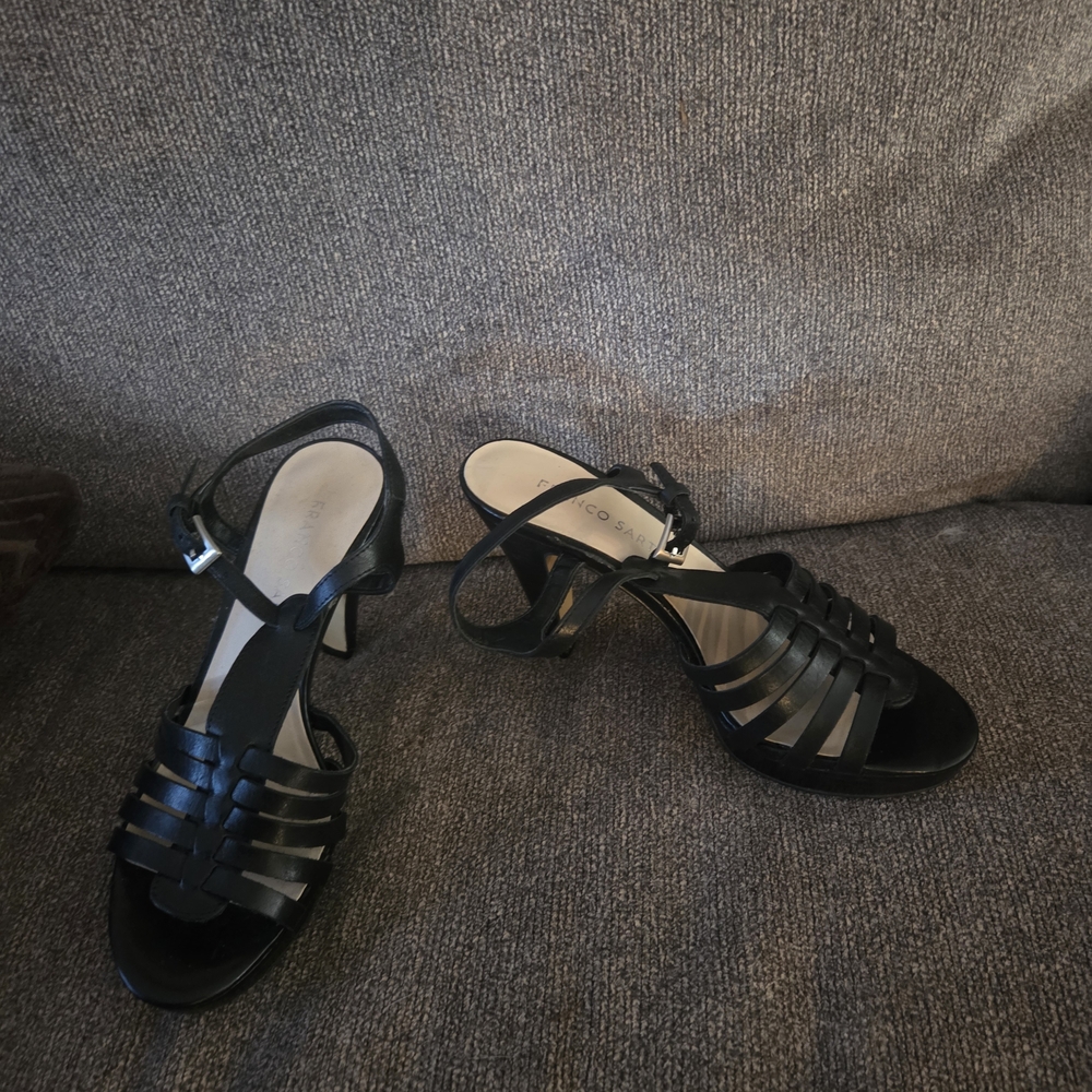 Franko Sarto Leather Upper Cross Strappy Heels, Size 6M, 4 Inch Heels - Picture 2 of 9